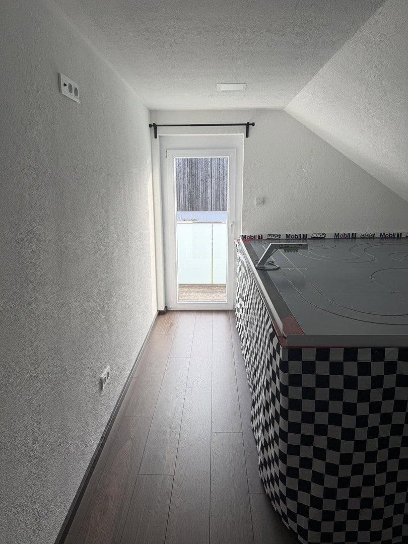 Predaj domu 158 m², pozemek 711 m², Starzach, Bádensko-Wurttembersko Predaj domu 158 m², pozemek 711 m², Starzach, Bádensko-Wurttembersko