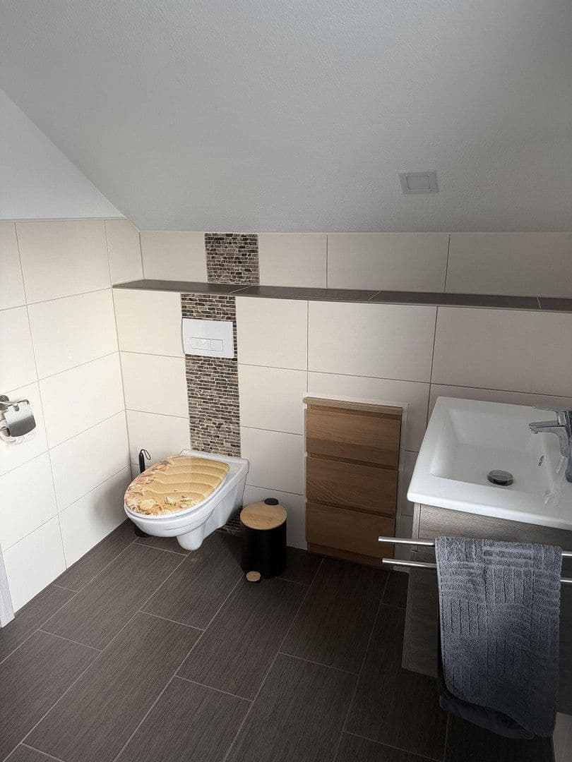 Predaj domu 158 m², pozemek 711 m², Starzach, Bádensko-Wurttembersko Predaj domu 158 m², pozemek 711 m², Starzach, Bádensko-Wurttembersko