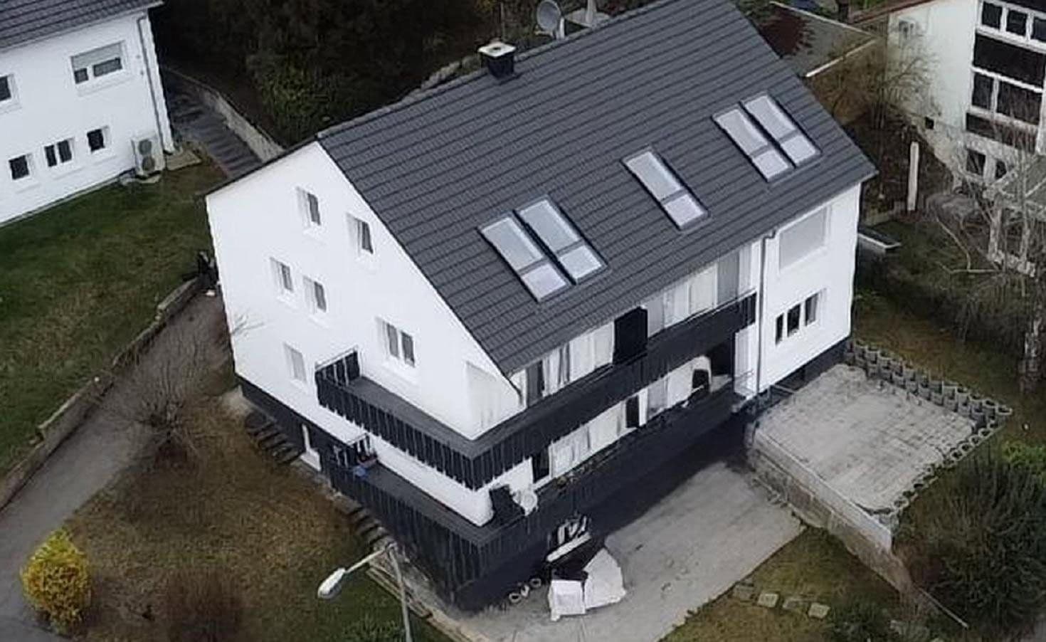 Prenájom bytu 3-izbový 85 m², Brandenburgerstr. 2, Esslingen am Neckar, Bádensko-Wurttembersko Prenájom bytu 3-izbový 85 m², Brandenburgerstr. 2, Esslingen am Neckar, Bádensko-Wurttembersko