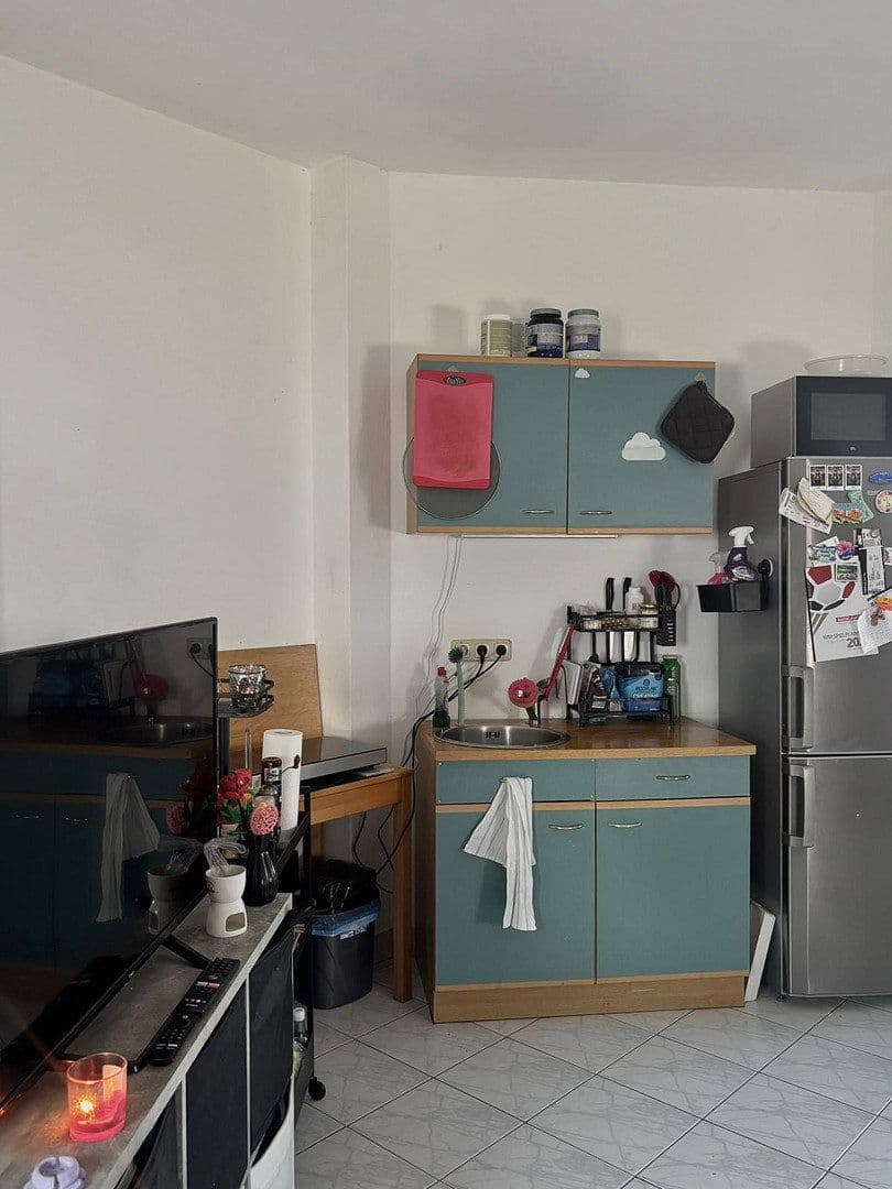 Prenájom bytu 2-izbový 33 m², Oppenheimer Landstr. 102, Frankfurt, Hesensko Prenájom bytu 2-izbový 33 m², Oppenheimer Landstr. 102, Frankfurt, Hesensko