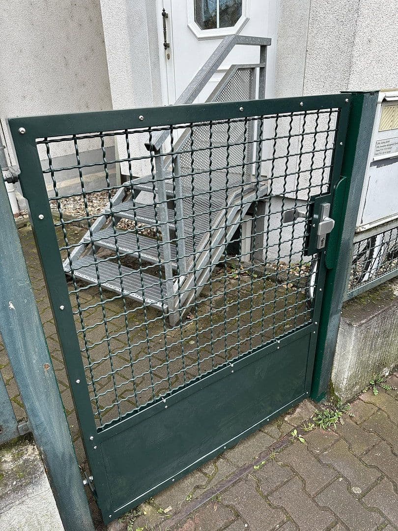Prenájom bytu 2-izbový 33 m², Oppenheimer Landstr. 102, Frankfurt, Hesensko Prenájom bytu 2-izbový 33 m², Oppenheimer Landstr. 102, Frankfurt, Hesensko