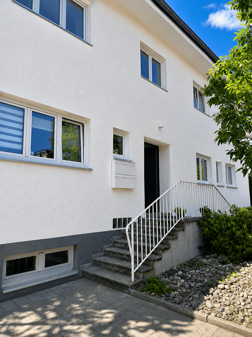 Prenájom bytu 4-izbový 132 m², Hans-Grässel-Weg 13b, München, Bavorsko Prenájom bytu 4-izbový 132 m², Hans-Grässel-Weg 13b, München, Bavorsko