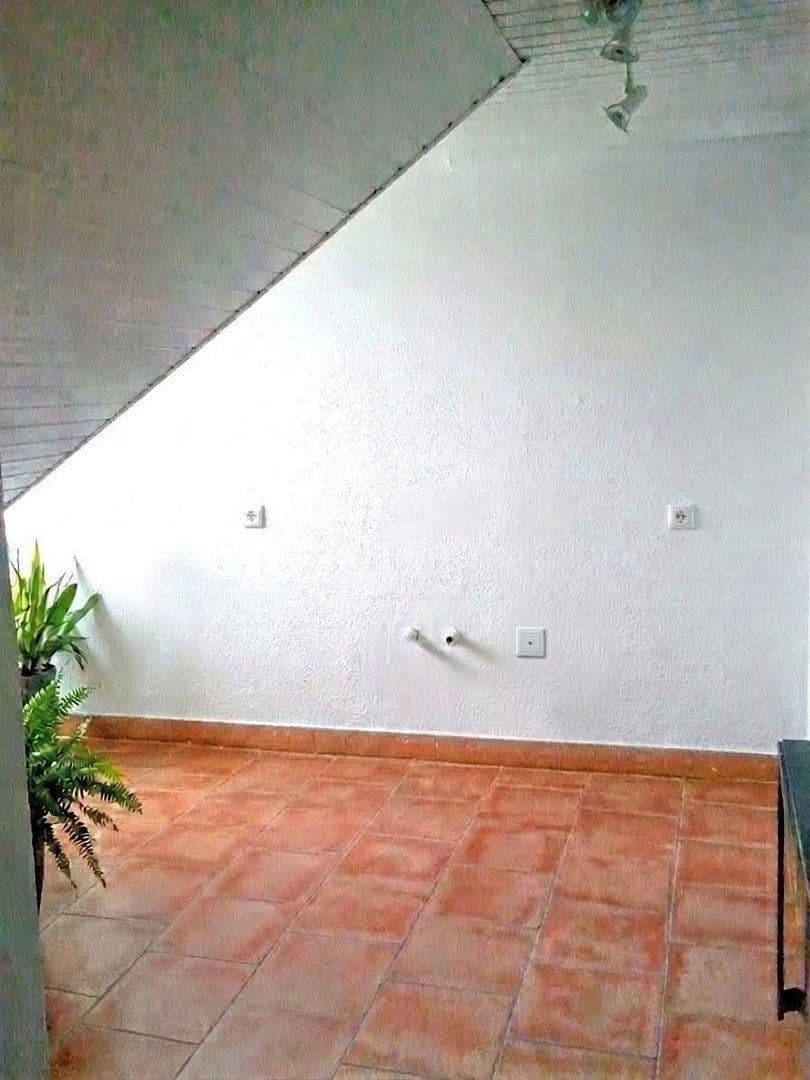 Predaj bytu 4-izbový 88 m², Koblenz, Porýnie-Falcko Predaj bytu 4-izbový 88 m², Koblenz, Porýnie-Falcko