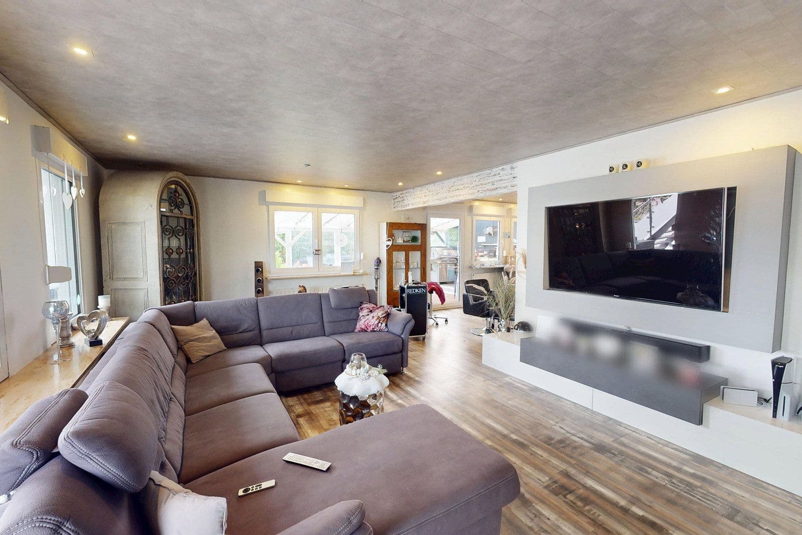 Predaj domu 306 m², pozemek 850 m², Bad Kreuznach, Porýnie-Falcko Predaj domu 306 m², pozemek 850 m², Bad Kreuznach, Porýnie-Falcko