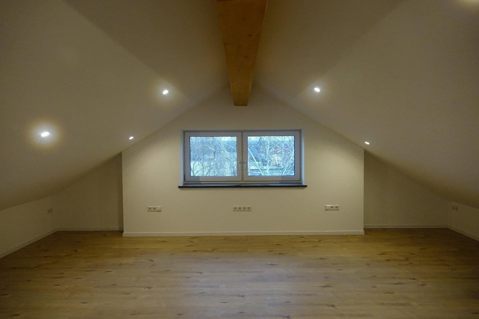 Predaj bytu 4-izbový 172 m², Bad Schönborn, Bádensko-Wurttembersko Predaj bytu 4-izbový 172 m², Bad Schönborn, Bádensko-Wurttembersko