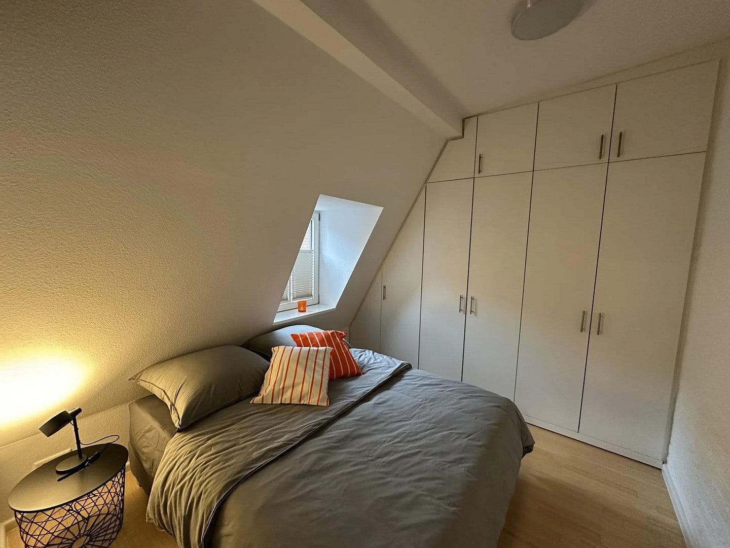 Prenájom bytu 2-izbový 58 m², Köln, Severné Porýnie - Westfálsko Prenájom bytu 2-izbový 58 m², Köln, Severné Porýnie - Westfálsko
