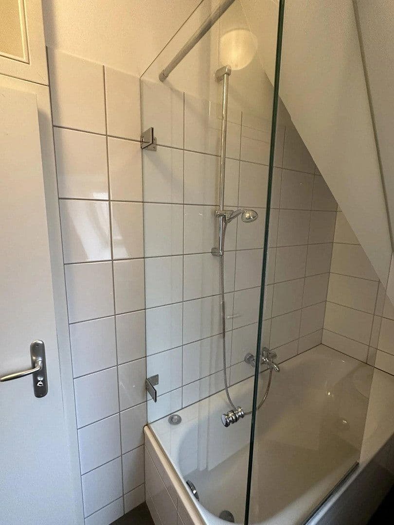 Prenájom bytu 2-izbový 58 m², Köln, Severné Porýnie - Westfálsko Prenájom bytu 2-izbový 58 m², Köln, Severné Porýnie - Westfálsko