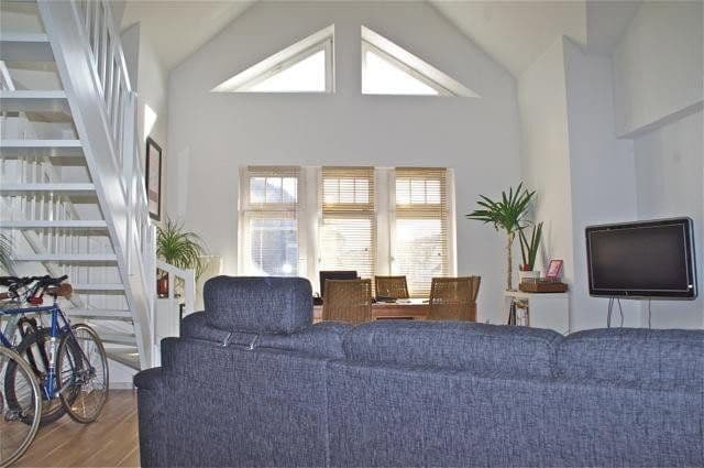 Prenájom bytu 2-izbový 84 m², Leonhardtstraße 32, Chemnitz, Sasko Prenájom bytu 2-izbový 84 m², Leonhardtstraße 32, Chemnitz, Sasko