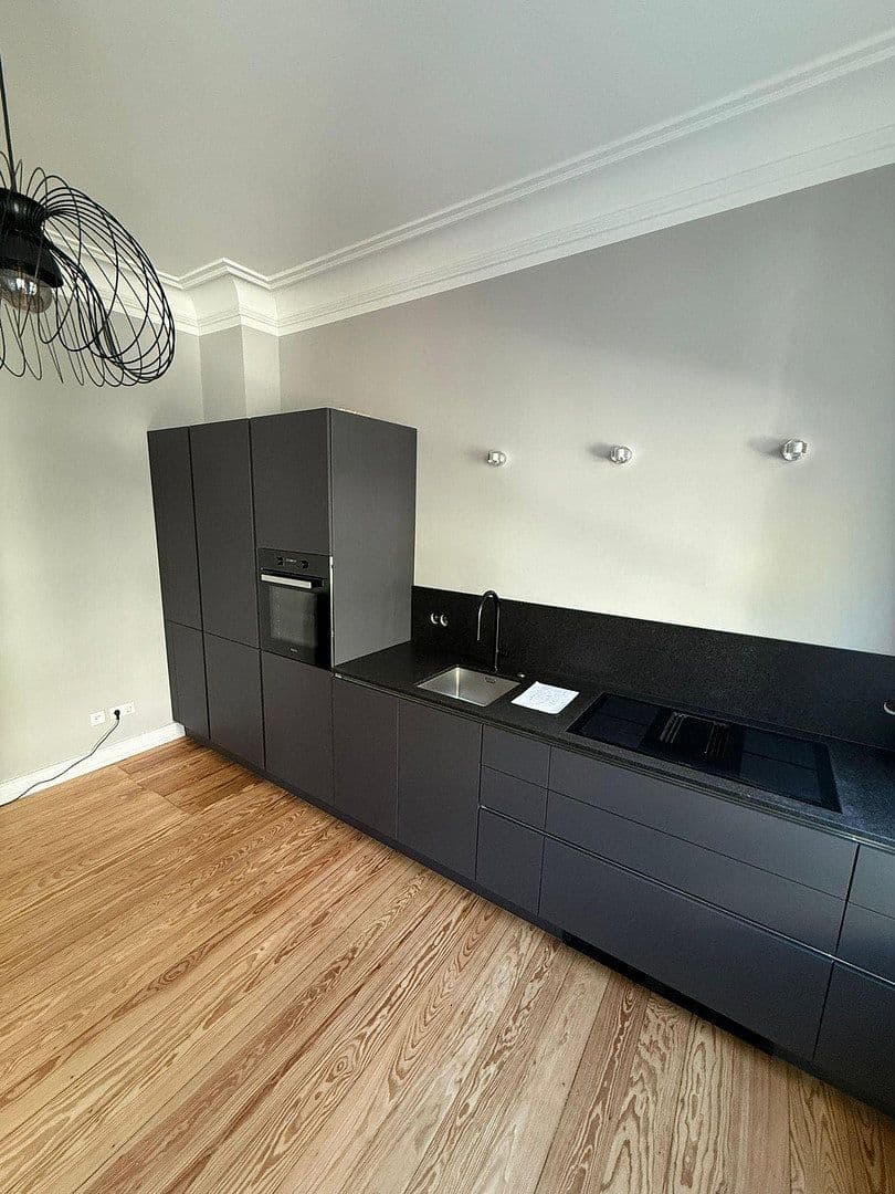 Prenájom bytu 3-izbový 80 m², Holtenauer Straße 213, Kiel, Šlezvicko-Holštajnsko Prenájom bytu 3-izbový 80 m², Holtenauer Straße 213, Kiel, Šlezvicko-Holštajnsko