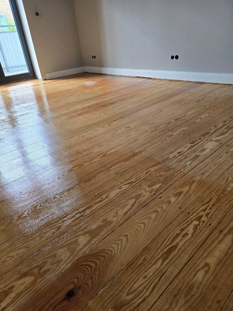 Prenájom bytu 3-izbový 80 m², Holtenauer Straße 213, Kiel, Šlezvicko-Holštajnsko Prenájom bytu 3-izbový 80 m², Holtenauer Straße 213, Kiel, Šlezvicko-Holštajnsko