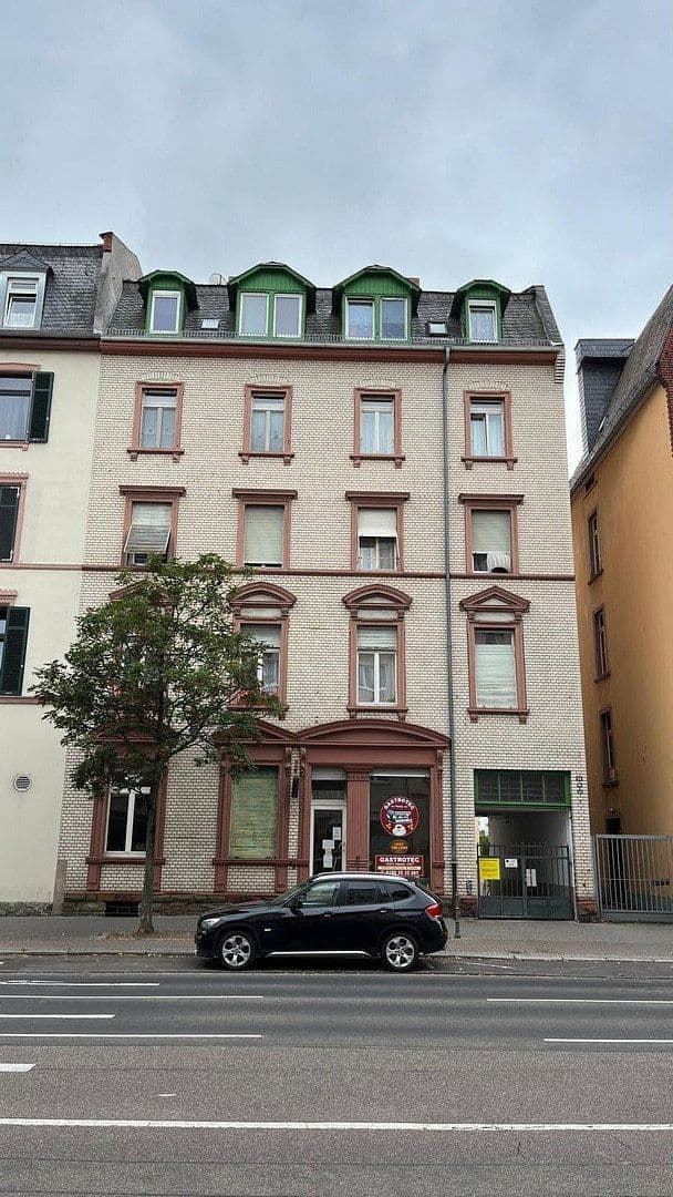Prenájom bytu 5-izbový 100 m², Lamboystr. 16a, Hanau, Hesensko Prenájom bytu 5-izbový 100 m², Lamboystr. 16a, Hanau, Hesensko