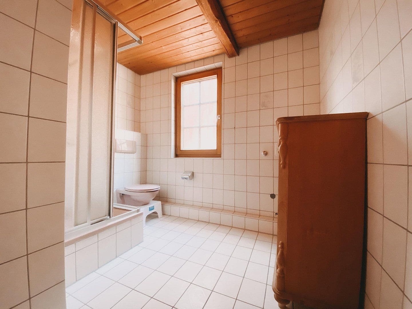 Prenájom bytu 4-izbový 142 m², Bad Liebenzell, Bádensko-Wurttembersko Prenájom bytu 4-izbový 142 m², Bad Liebenzell, Bádensko-Wurttembersko