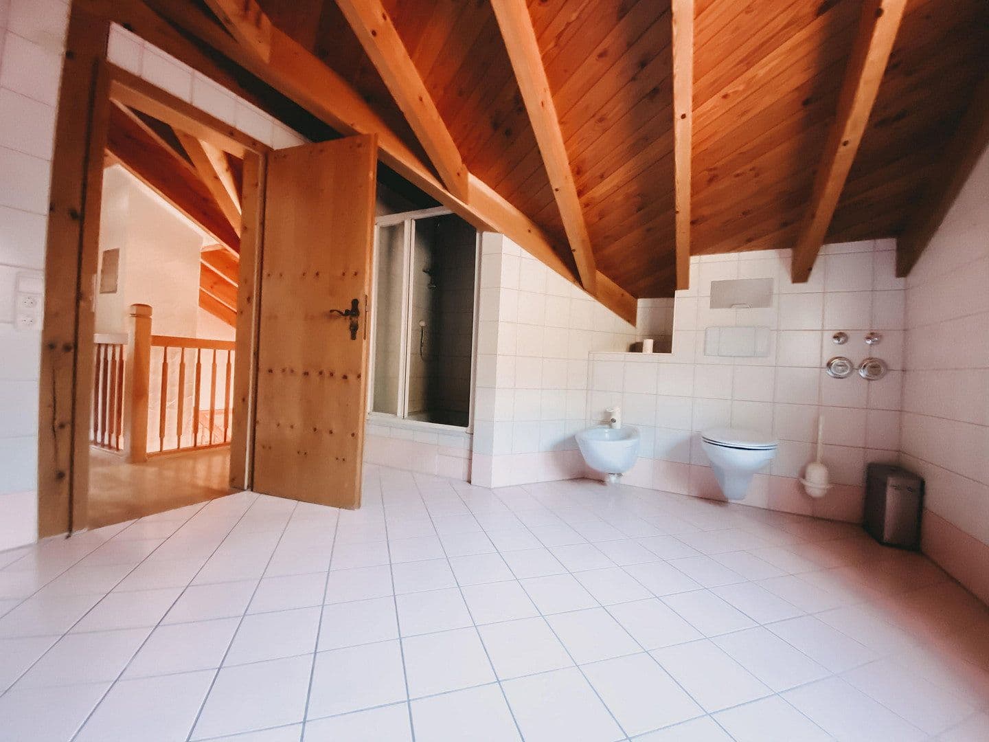 Prenájom bytu 4-izbový 142 m², Bad Liebenzell, Bádensko-Wurttembersko Prenájom bytu 4-izbový 142 m², Bad Liebenzell, Bádensko-Wurttembersko
