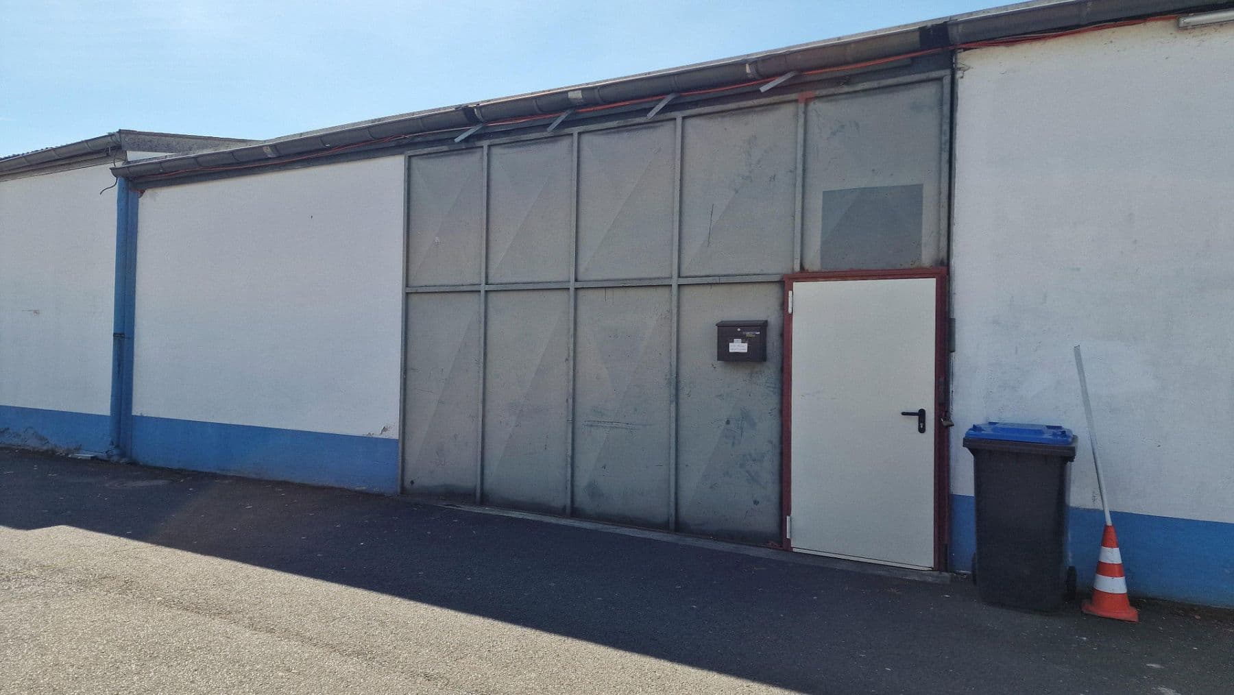 Prenájom nebytového priestoru 450 m², Köln, Severné Porýnie - Westfálsko Prenájom nebytového priestoru 450 m², Köln, Severné Porýnie - Westfálsko