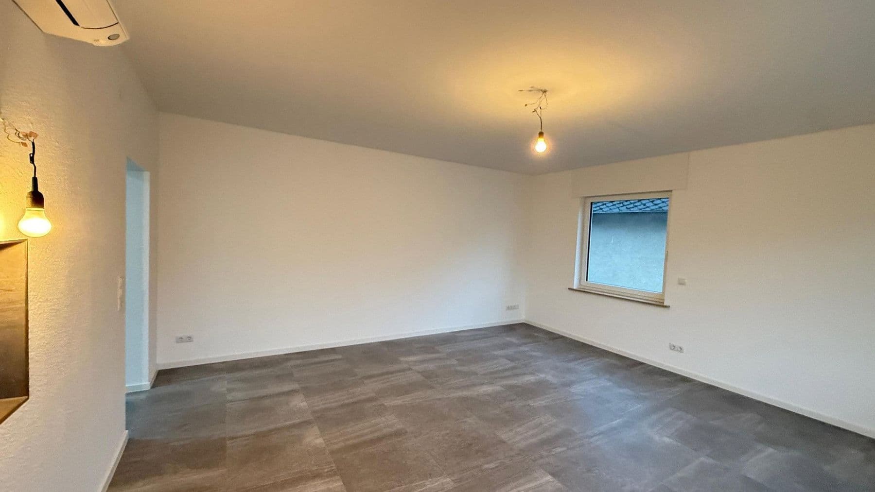 Prenájom bytu 3-izbový 102 m², Andernach, Porýnie-Falcko Prenájom bytu 3-izbový 102 m², Andernach, Porýnie-Falcko