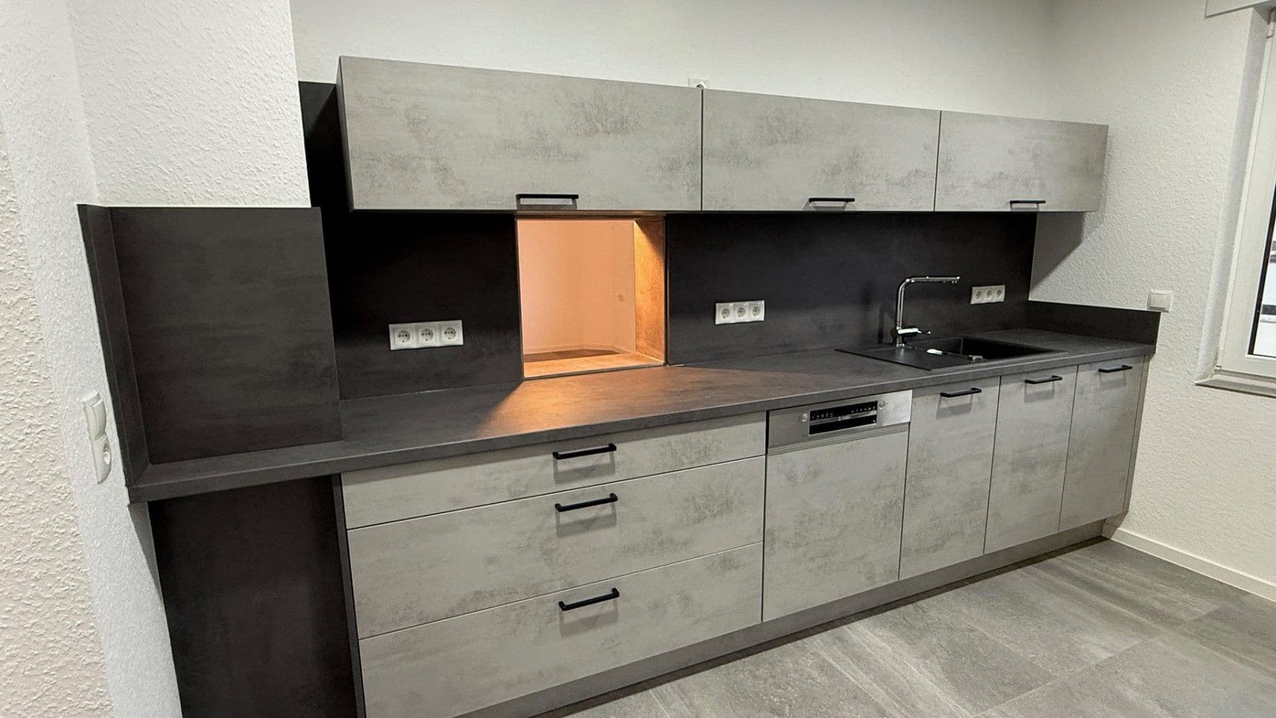 Prenájom bytu 3-izbový 102 m², Andernach, Porýnie-Falcko Prenájom bytu 3-izbový 102 m², Andernach, Porýnie-Falcko