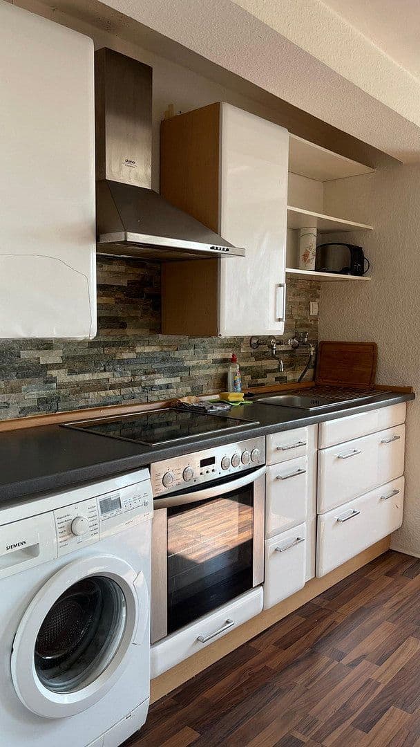 Prenájom bytu 2-izbový 56 m², Friedbergstraße 16a, Essen, Severné Porýnie - Westfálsko Prenájom bytu 2-izbový 56 m², Friedbergstraße 16a, Essen, Severné Porýnie - Westfálsko
