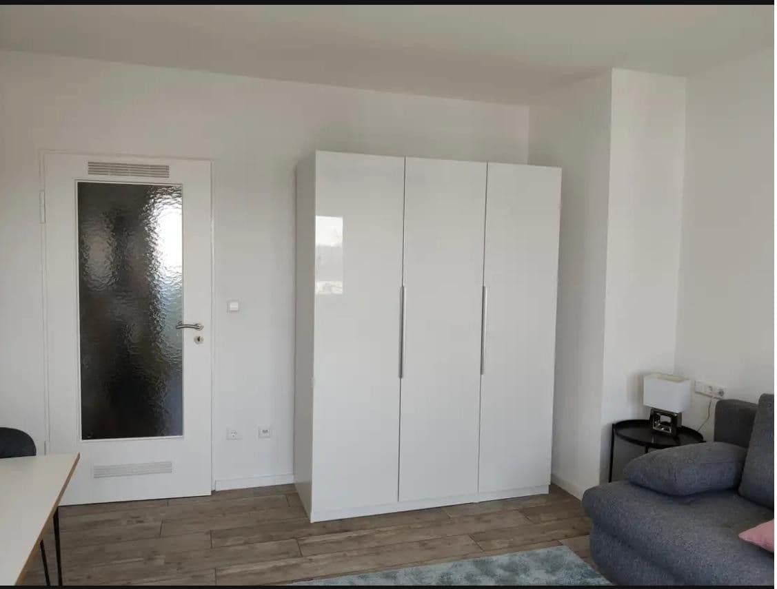 Prenájom bytu 1-izbový 32 m², Deidesheimer Straße 15, Stuttgart Weilimdorf, Bádensko-Wurttembersko Prenájom bytu 1-izbový 32 m², Deidesheimer Straße 15, Stuttgart Weilimdorf, Bádensko-Wurttembersko