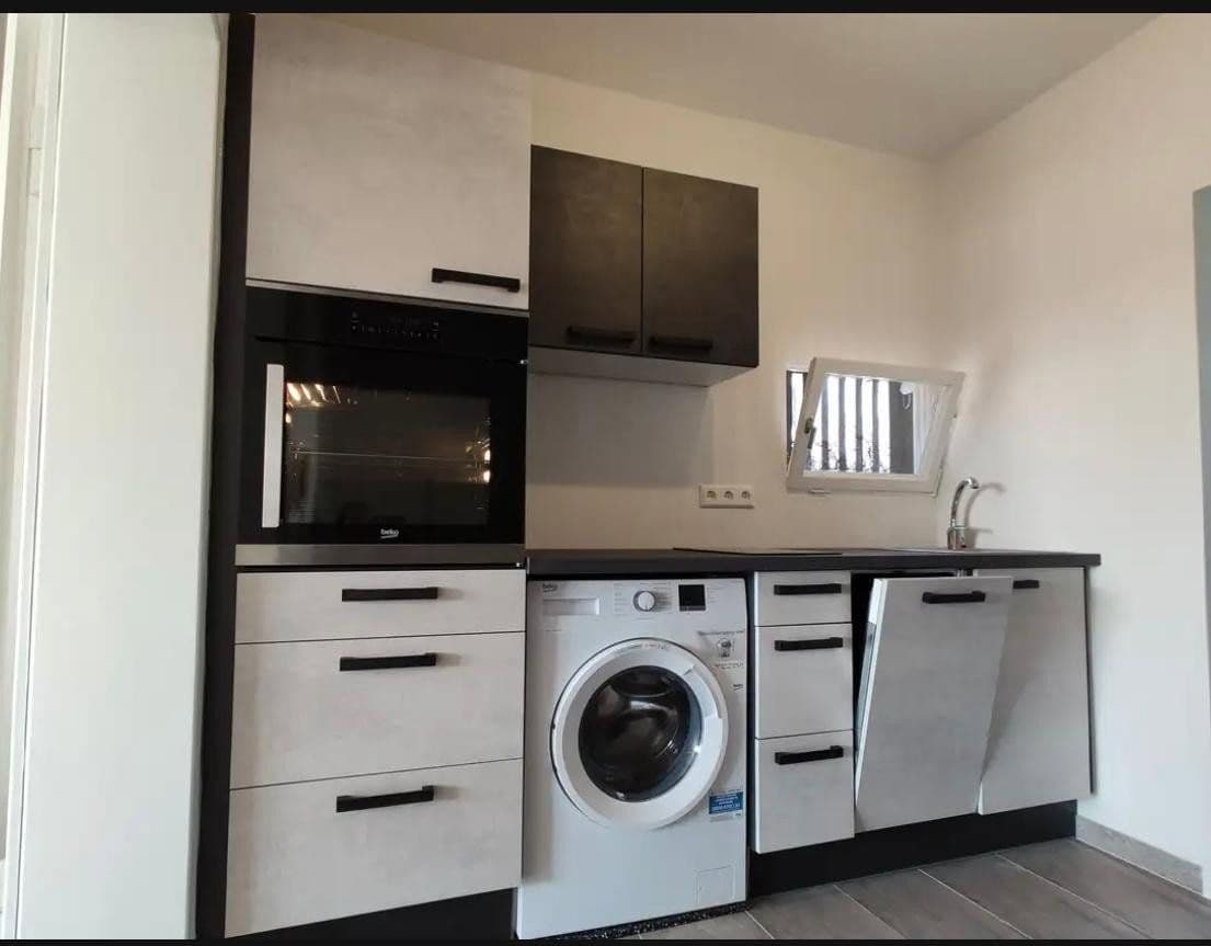 Prenájom bytu 1-izbový 32 m², Deidesheimer Straße 15, Stuttgart Weilimdorf, Bádensko-Wurttembersko Prenájom bytu 1-izbový 32 m², Deidesheimer Straße 15, Stuttgart Weilimdorf, Bádensko-Wurttembersko