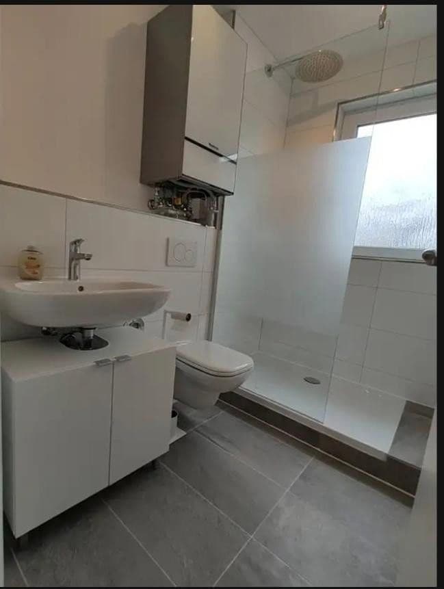 Prenájom bytu 1-izbový 32 m², Deidesheimer Straße 15, Stuttgart Weilimdorf, Bádensko-Wurttembersko Prenájom bytu 1-izbový 32 m², Deidesheimer Straße 15, Stuttgart Weilimdorf, Bádensko-Wurttembersko