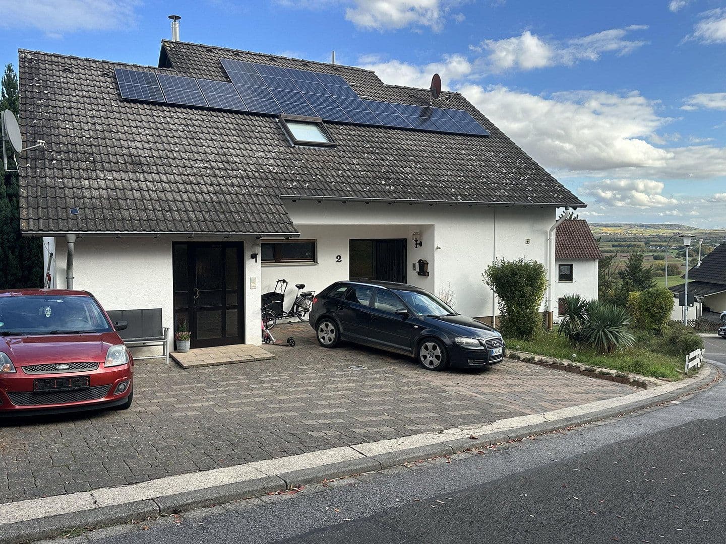 Predaj domu 300 m², pozemek 741 m², Laubenheim, Porýnie-Falcko Predaj domu 300 m², pozemek 741 m², Laubenheim, Porýnie-Falcko