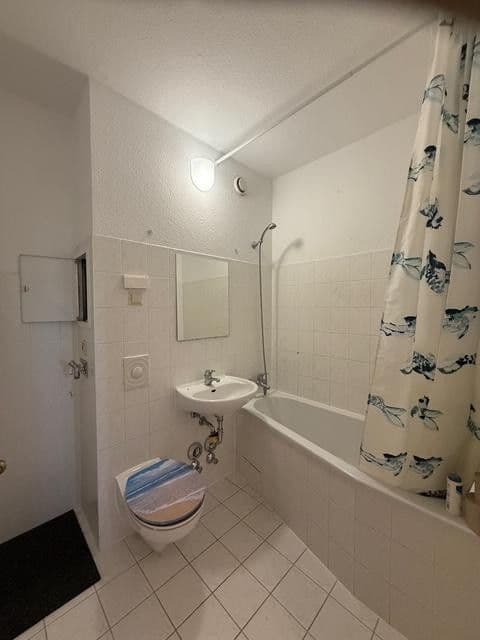 Predaj bytu 3-izbový 60 m², Grevesmühlener Str 27, Berlin, Berlín Predaj bytu 3-izbový 60 m², Grevesmühlener Str 27, Berlin, Berlín