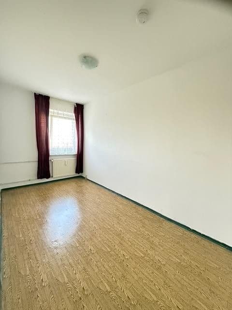 Predaj bytu 3-izbový 60 m², Grevesmühlener Str 27, Berlin, Berlín Predaj bytu 3-izbový 60 m², Grevesmühlener Str 27, Berlin, Berlín