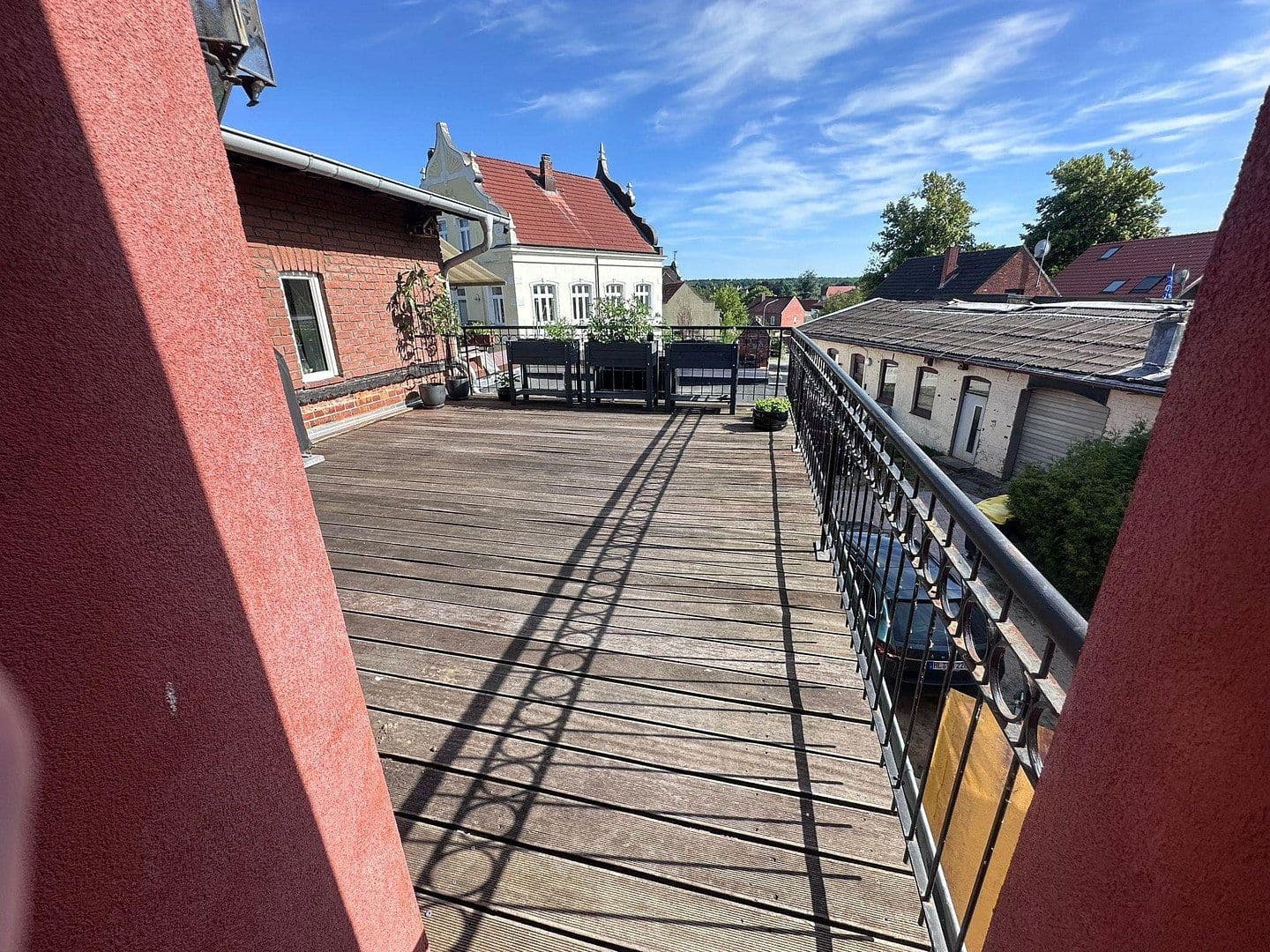 Prenájom bytu 3-izbový 130 m², Schlutuper Kirchstraße 3, LÜBECK, Šlezvicko-Holštajnsko Prenájom bytu 3-izbový 130 m², Schlutuper Kirchstraße 3, LÜBECK, Šlezvicko-Holštajnsko