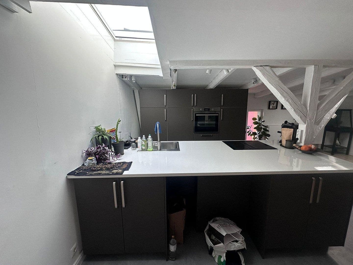 Prenájom bytu 3-izbový 130 m², Schlutuper Kirchstraße 3, LÜBECK, Šlezvicko-Holštajnsko Prenájom bytu 3-izbový 130 m², Schlutuper Kirchstraße 3, LÜBECK, Šlezvicko-Holštajnsko