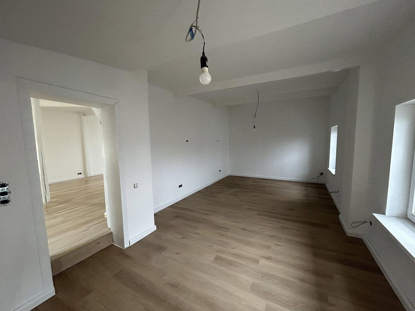 Prenájom bytu 3-izbový 130 m², Schlutuper Kirchstraße 3, LÜBECK, Šlezvicko-Holštajnsko Prenájom bytu 3-izbový 130 m², Schlutuper Kirchstraße 3, LÜBECK, Šlezvicko-Holštajnsko