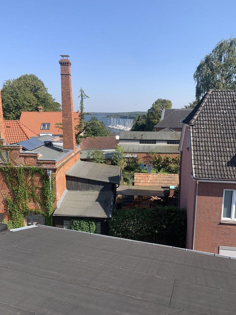 Prenájom bytu 3-izbový 130 m², Schlutuper Kirchstraße 3, LÜBECK, Šlezvicko-Holštajnsko Prenájom bytu 3-izbový 130 m², Schlutuper Kirchstraße 3, LÜBECK, Šlezvicko-Holštajnsko