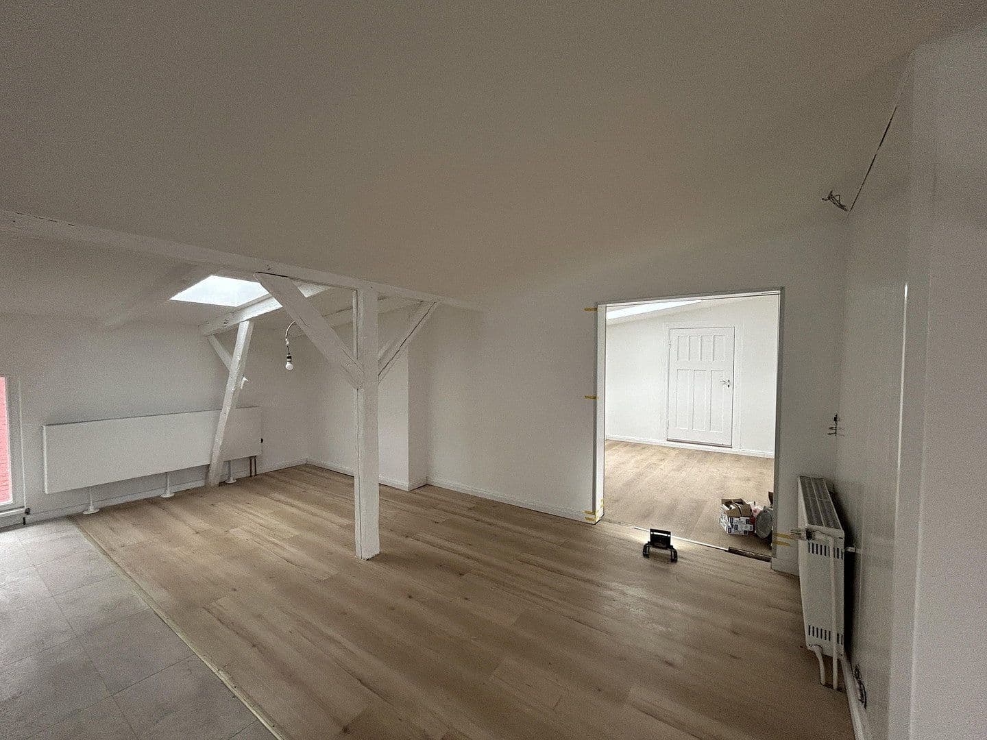 Prenájom bytu 3-izbový 130 m², Schlutuper Kirchstraße 3, LÜBECK, Šlezvicko-Holštajnsko Prenájom bytu 3-izbový 130 m², Schlutuper Kirchstraße 3, LÜBECK, Šlezvicko-Holštajnsko