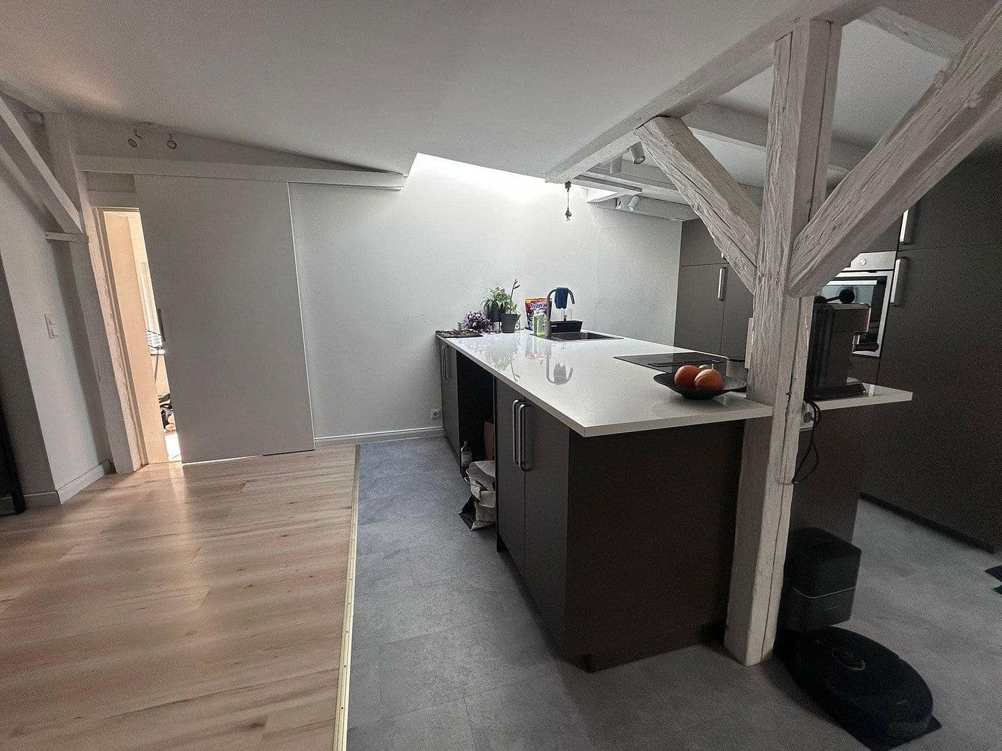 Prenájom bytu 3-izbový 130 m², Schlutuper Kirchstraße 3, LÜBECK, Šlezvicko-Holštajnsko Prenájom bytu 3-izbový 130 m², Schlutuper Kirchstraße 3, LÜBECK, Šlezvicko-Holštajnsko