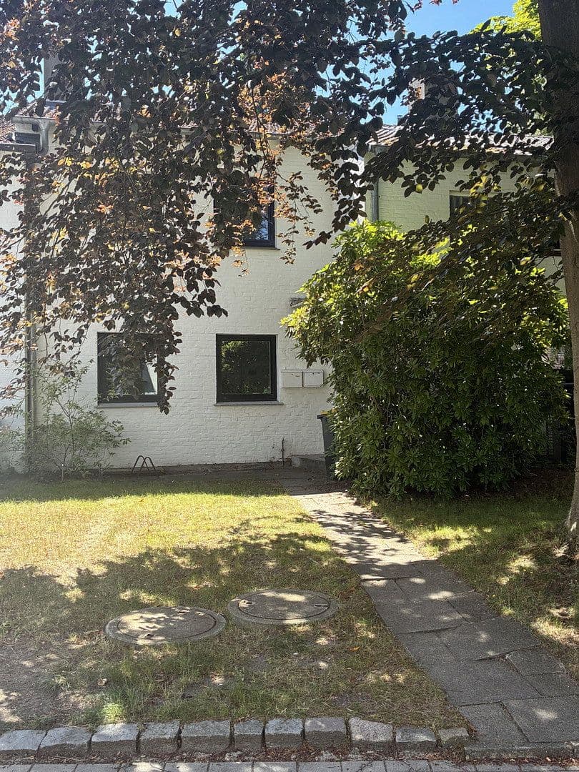 Prenájom bytu 2-izbový 75 m², Pinneberg, Šlezvicko-Holštajnsko Prenájom bytu 2-izbový 75 m², Pinneberg, Šlezvicko-Holštajnsko