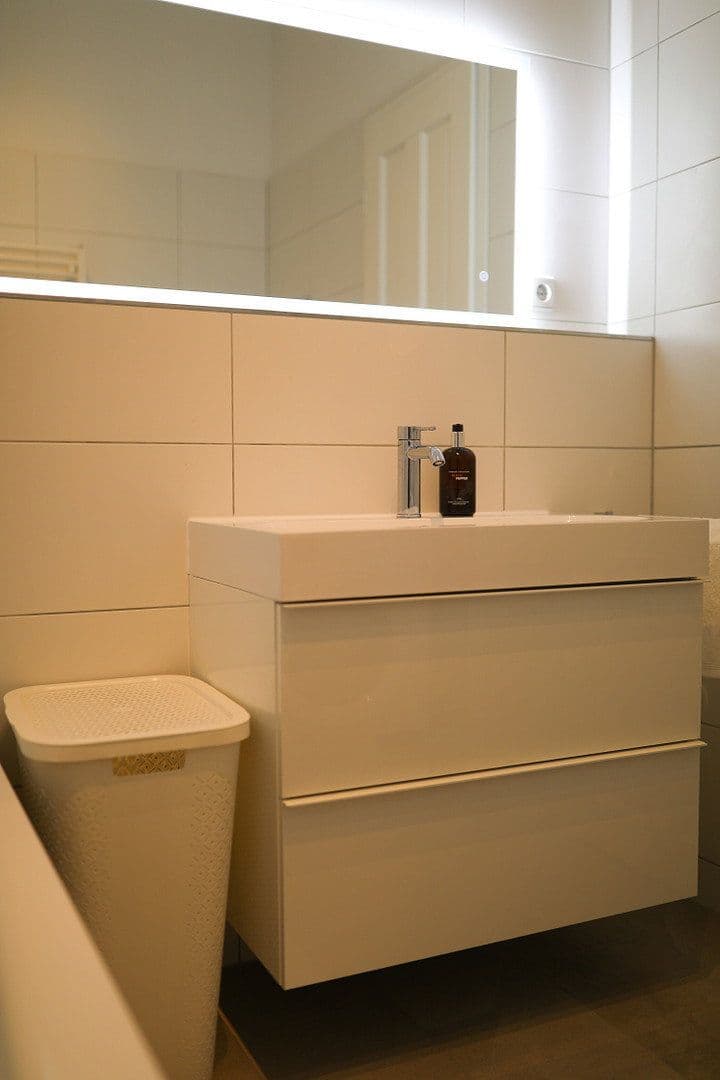 Prenájom bytu 1-izbový 41 m², Schenkendorfstraße 58, Leipzig, Sasko Prenájom bytu 1-izbový 41 m², Schenkendorfstraße 58, Leipzig, Sasko