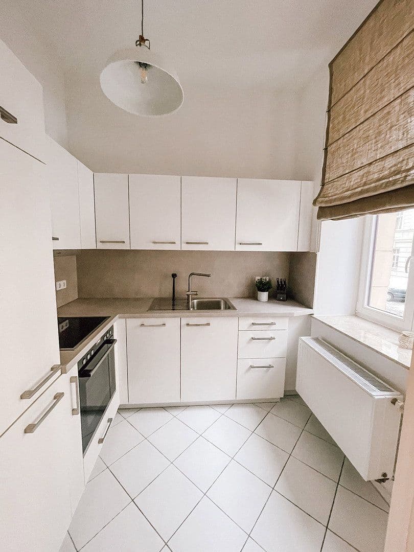 Prenájom bytu 1-izbový 41 m², Schenkendorfstraße 58, Leipzig, Sasko Prenájom bytu 1-izbový 41 m², Schenkendorfstraße 58, Leipzig, Sasko