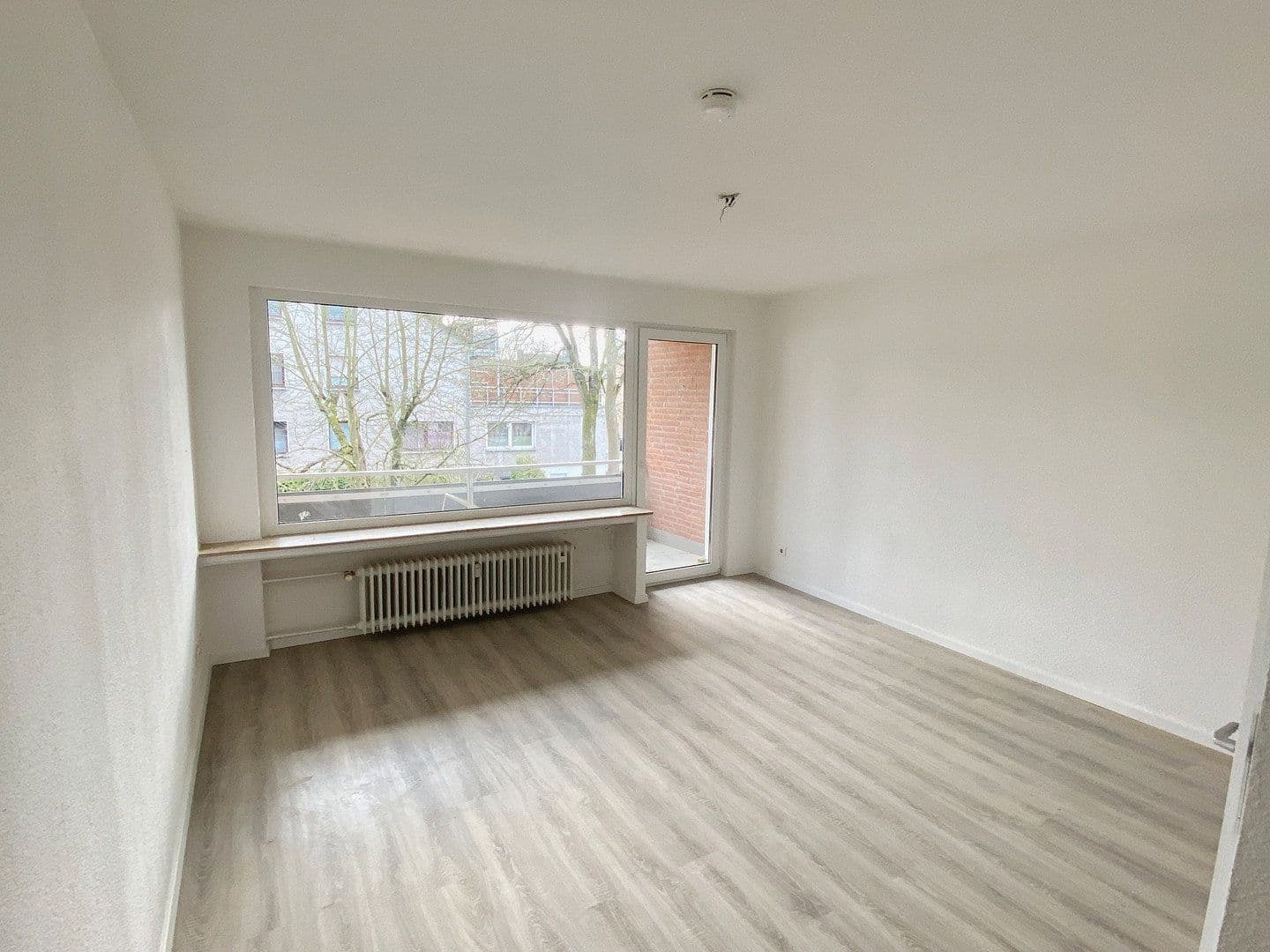 Prenájom bytu 1-izbový 34 m², Schwarzbachstr. 81, Mettmann, Severné Porýnie - Westfálsko Prenájom bytu 1-izbový 34 m², Schwarzbachstr. 81, Mettmann, Severné Porýnie - Westfálsko
