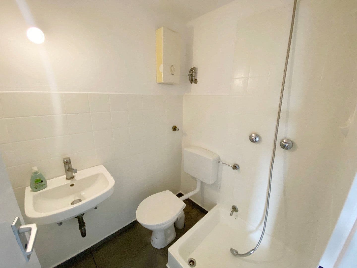Prenájom bytu 1-izbový 34 m², Schwarzbachstr. 81, Mettmann, Severné Porýnie - Westfálsko Prenájom bytu 1-izbový 34 m², Schwarzbachstr. 81, Mettmann, Severné Porýnie - Westfálsko