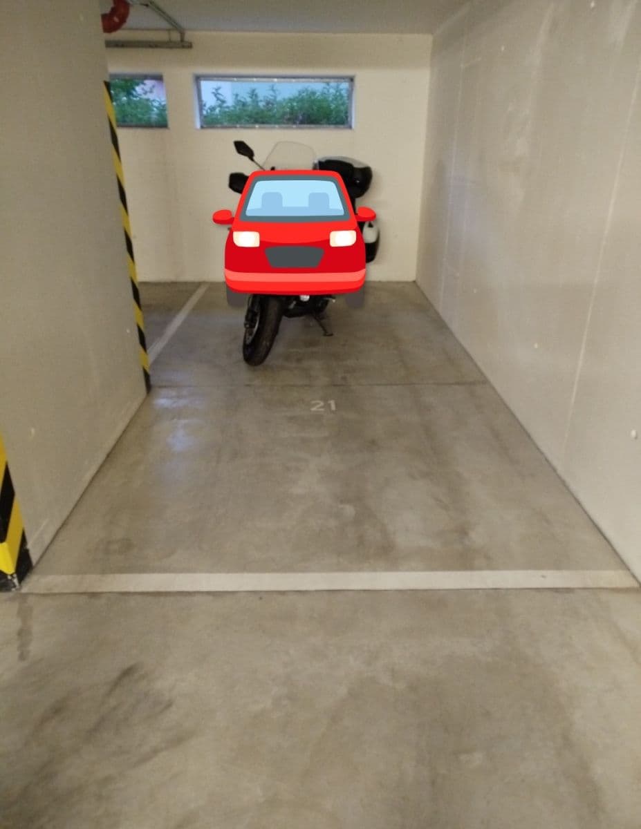 Prenájom garáže 12 m², Křepelčí, Brno, Jihomoravský kraj Prenájom garáže 12 m², Křepelčí, Brno, Jihomoravský kraj