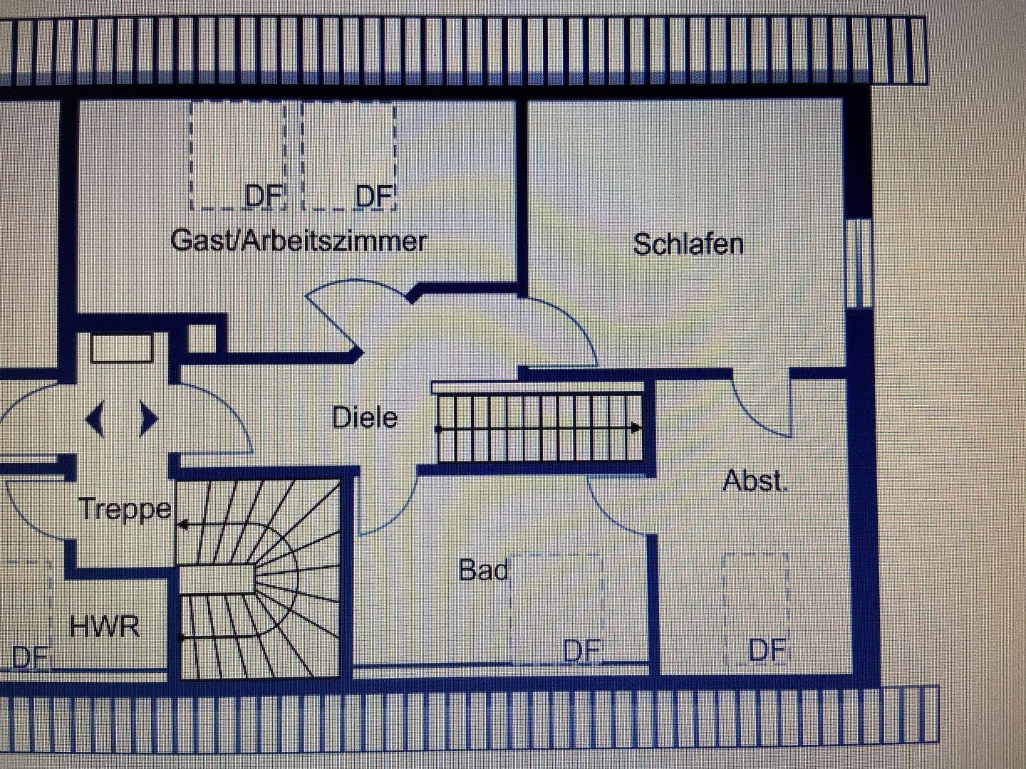 Prenájom bytu 3-izbový 140 m², Niedernhausen, Hesensko Prenájom bytu 3-izbový 140 m², Niedernhausen, Hesensko