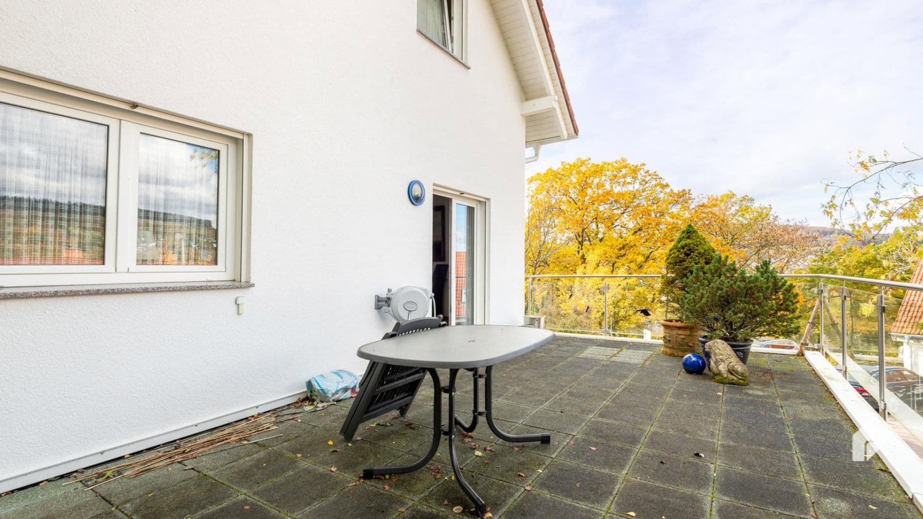 Prenájom bytu 3-izbový 140 m², Niedernhausen, Hesensko Prenájom bytu 3-izbový 140 m², Niedernhausen, Hesensko