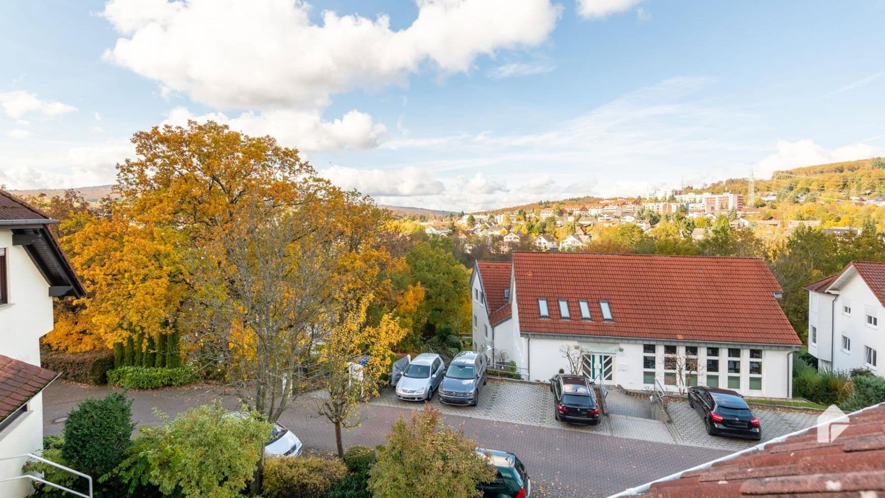 Prenájom bytu 3-izbový 140 m², Niedernhausen, Hesensko Prenájom bytu 3-izbový 140 m², Niedernhausen, Hesensko