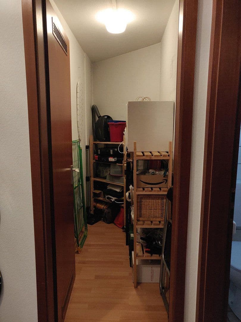 Prenájom bytu 3-izbový 97 m², Karlsruhe, Bádensko-Wurttembersko Prenájom bytu 3-izbový 97 m², Karlsruhe, Bádensko-Wurttembersko