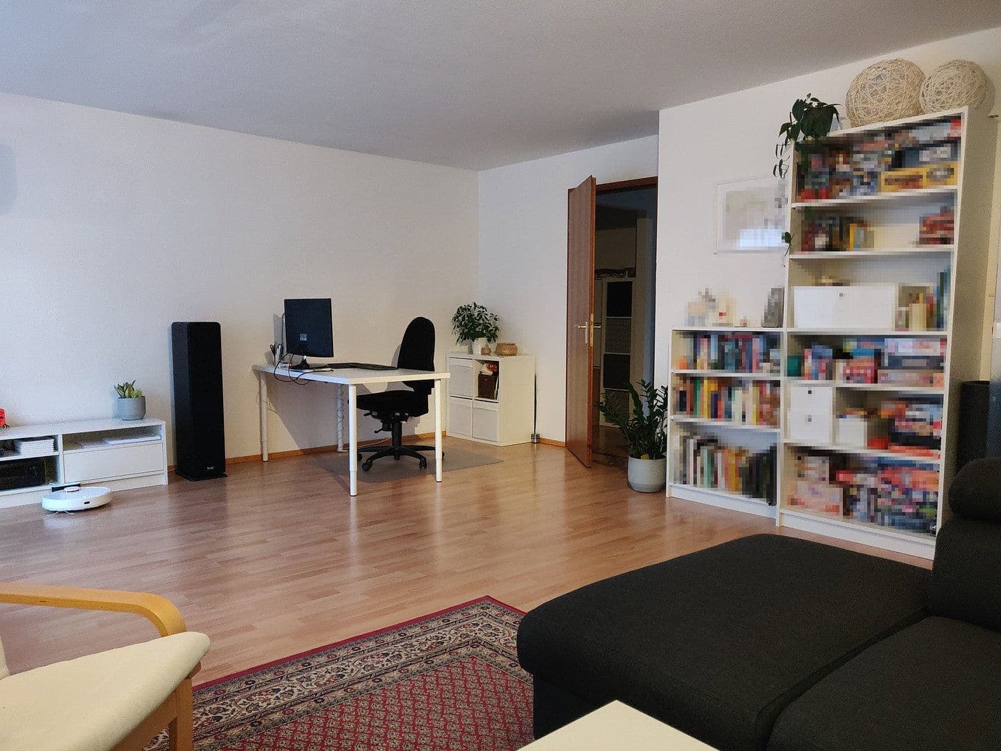 Prenájom bytu 3-izbový 97 m², Karlsruhe, Bádensko-Wurttembersko Prenájom bytu 3-izbový 97 m², Karlsruhe, Bádensko-Wurttembersko