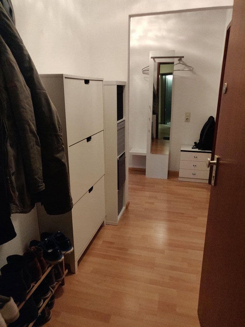 Prenájom bytu 3-izbový 97 m², Karlsruhe, Bádensko-Wurttembersko Prenájom bytu 3-izbový 97 m², Karlsruhe, Bádensko-Wurttembersko
