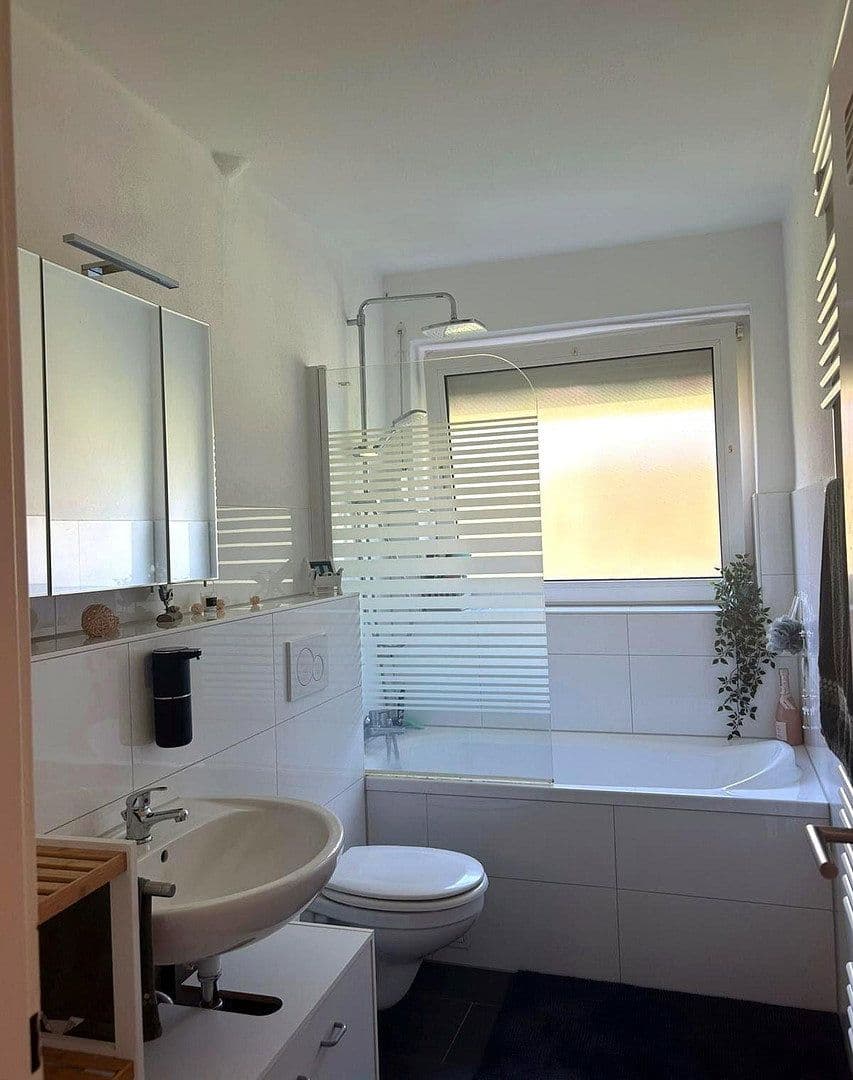 Prenájom bytu 3-izbový 63 m², Gerhart-Hauptmann-Straße 56, Salzgitter-Thiede, Dolné Sasko Prenájom bytu 3-izbový 63 m², Gerhart-Hauptmann-Straße 56, Salzgitter-Thiede, Dolné Sasko
