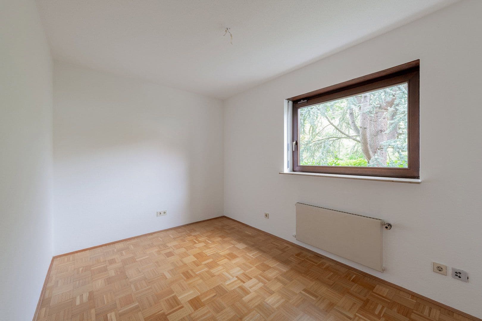 Prenájom bytu 4-izbový 132 m², Stuttgart, Bádensko-Wurttembersko Prenájom bytu 4-izbový 132 m², Stuttgart, Bádensko-Wurttembersko