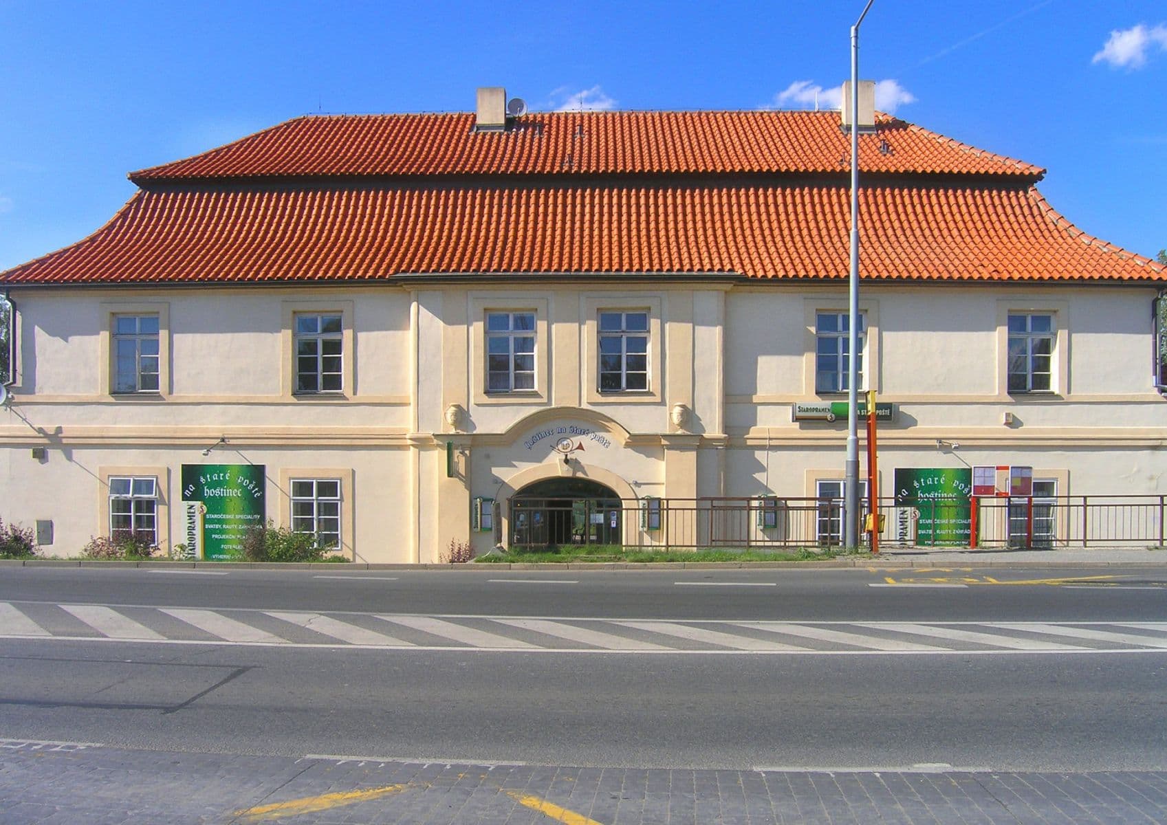 Prenájom bytu 3-izbový 95 m², Českobrodská, Praha, Praha Prenájom bytu 3-izbový 95 m², Českobrodská, Praha, Praha