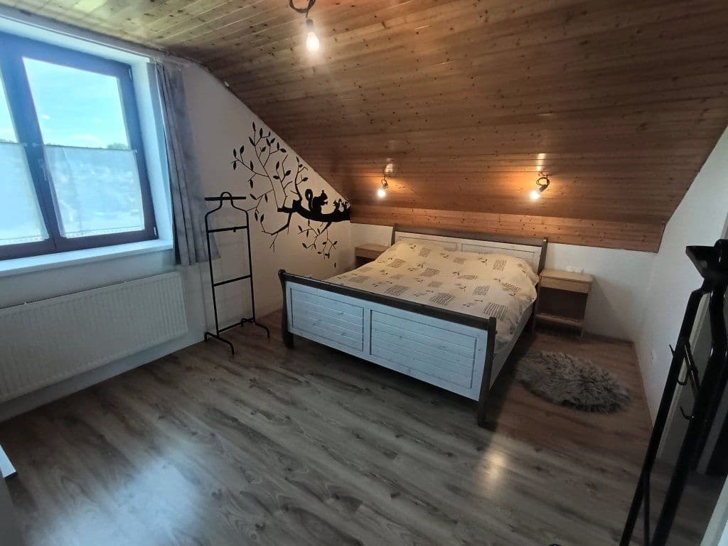Prenájom bytu 190 m², Hrádecká, Liberec, Liberecký kraj Prenájom bytu 190 m², Hrádecká, Liberec, Liberecký kraj