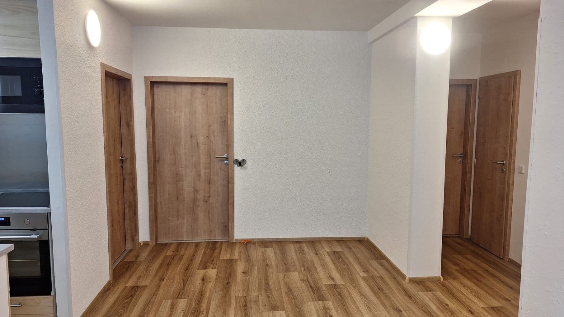 Prenájom bytu 3-izbový 77 m², Merhautova, Brno, Jihomoravský kraj Prenájom bytu 3-izbový 77 m², Merhautova, Brno, Jihomoravský kraj